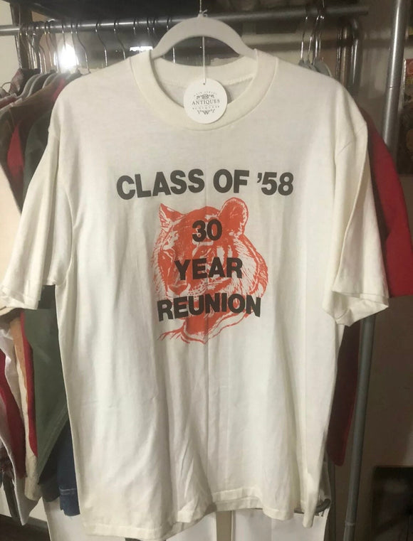 Vintage Clothing 1988 Dead Stock Perfect 30 Year Reunion T-Shirt Tiger Oakton USA Tag