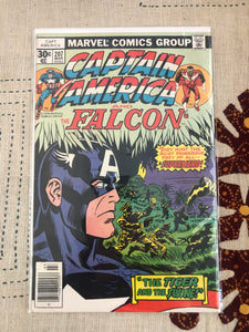 Vintage Comics - Marvel’s Captain America Number 207 March 1977 Bagged And Boarded Fantastic Cover Art